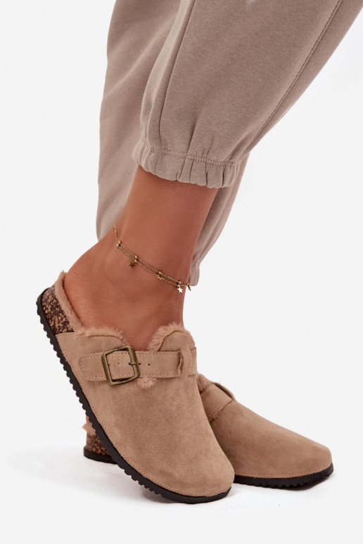 Beige warme damesklompen met bont aan de binnenkant en gespen Sylisse