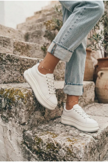 Witte dames sneakers met platform GOE SS2N4021 2