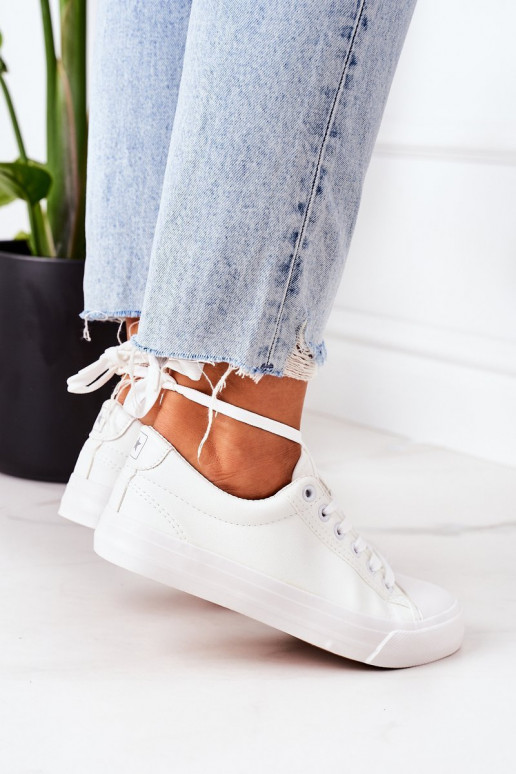 Dames leren sneakers in witte kleur Mega