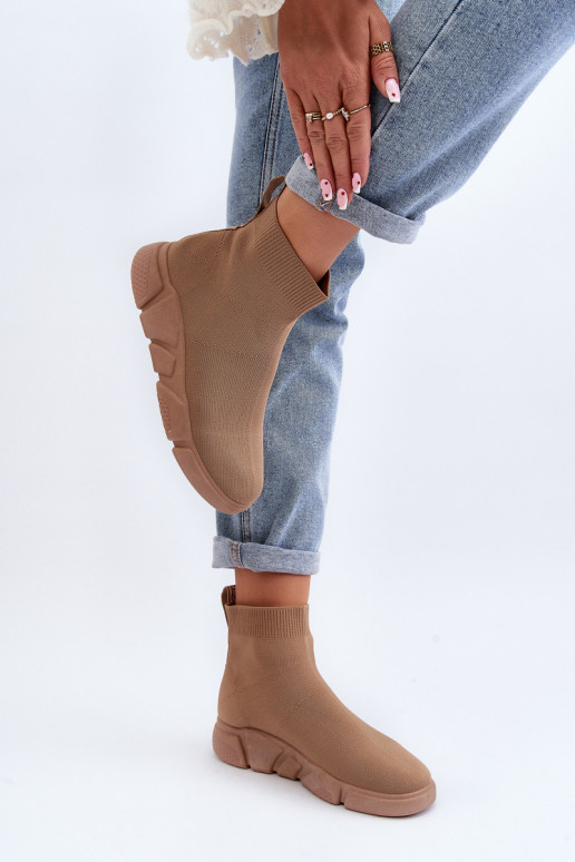 Dames sportschoenen met soktype schacht in zand Zirila