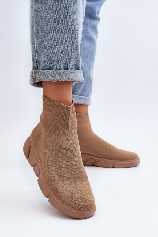 Dames sportschoenen met soktype schacht in zand Zirila