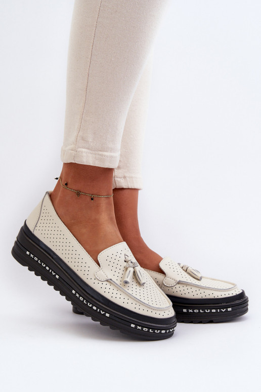 Dames mocassins van faux leather op een platform in zand Assetnima