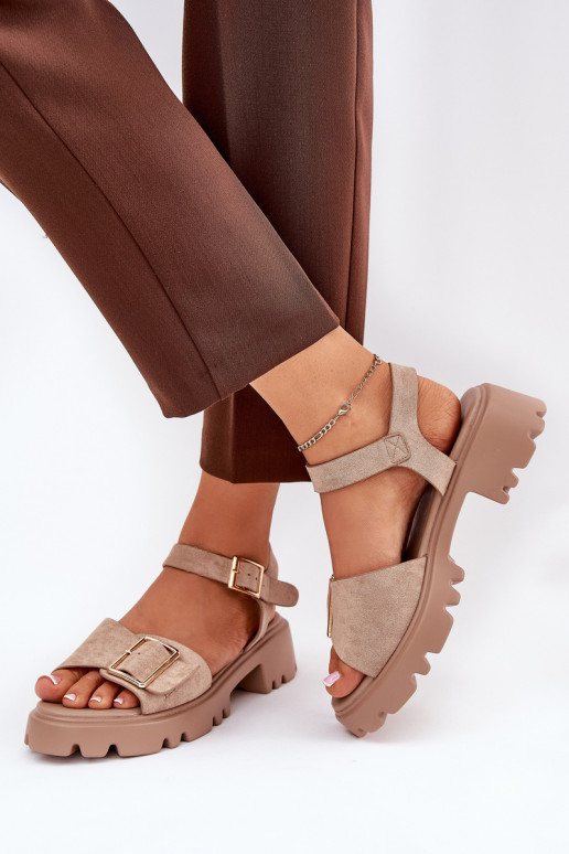 Dames sandalen van faux suede met gespen in zand Gofielle