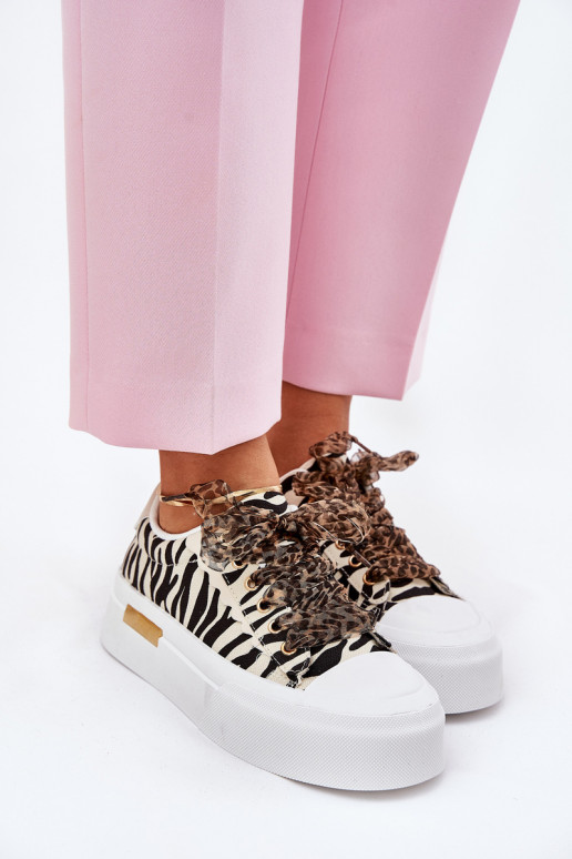 Casual schoenen met platform en decoratieve veters in zwart en zand Zidora