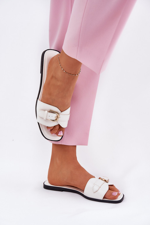 Dames platte slippers met gouden gespen in wit Esiobb