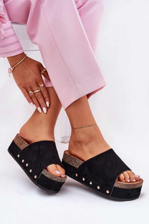 Dames slippers met platform van faux suede in zwart Vinnibe