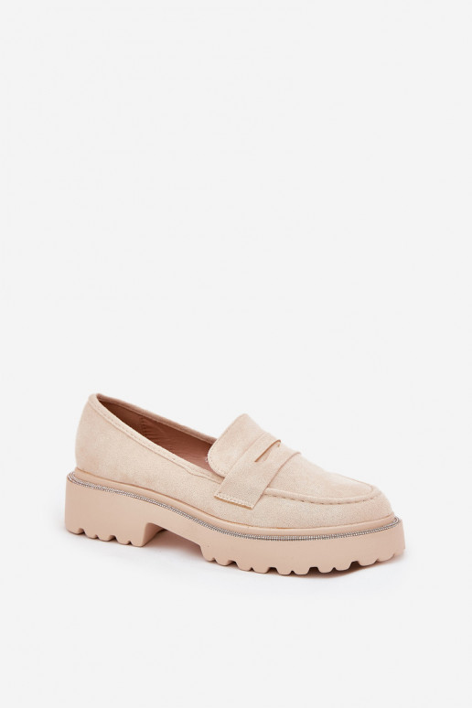 Zandkleurige damesmokassins van faux suede met glanzende oogjes Nilamla