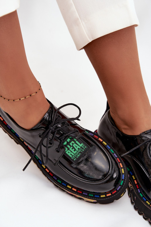 Dames schoenen met lak effect Artiker 57C0172 in zwart