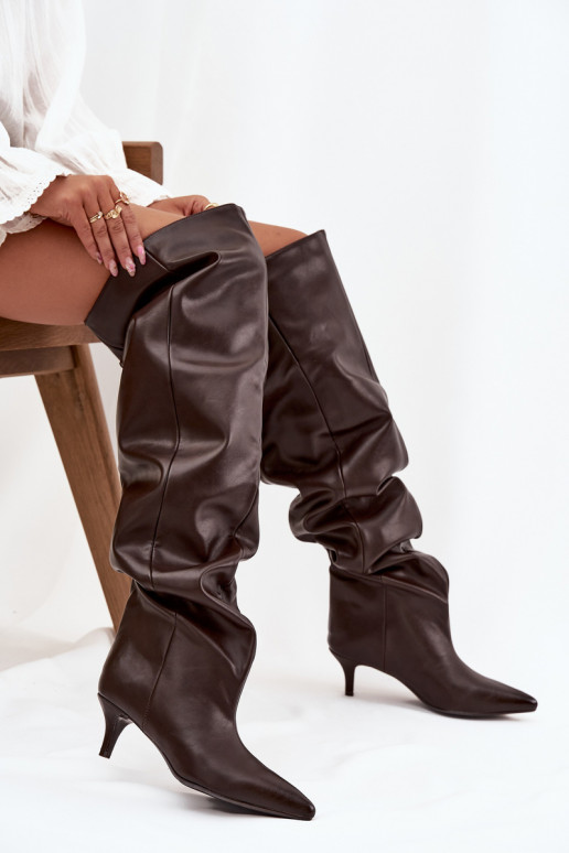 Dames kniehoog instaplaarzen met slanke hakken in chocolade Ysolienne