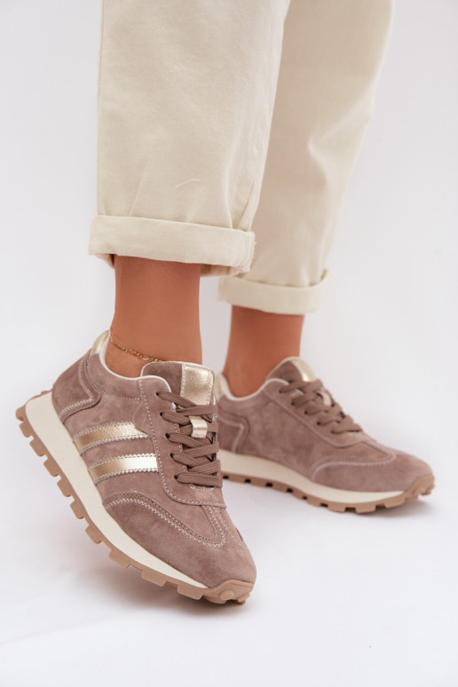 Zandkleurige dames sneakers van faux suede op een platform S.Barski LR61-7097