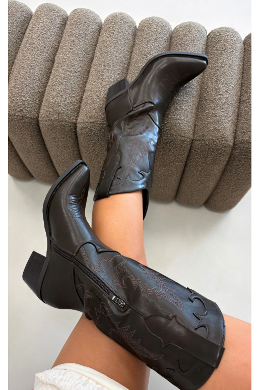 Kniehoge cowboylaarzen met hakken in chocolade faux leather Jarissa