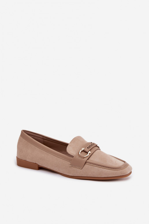 Zandkleurige mocassins met decoratieve elementen Evelora