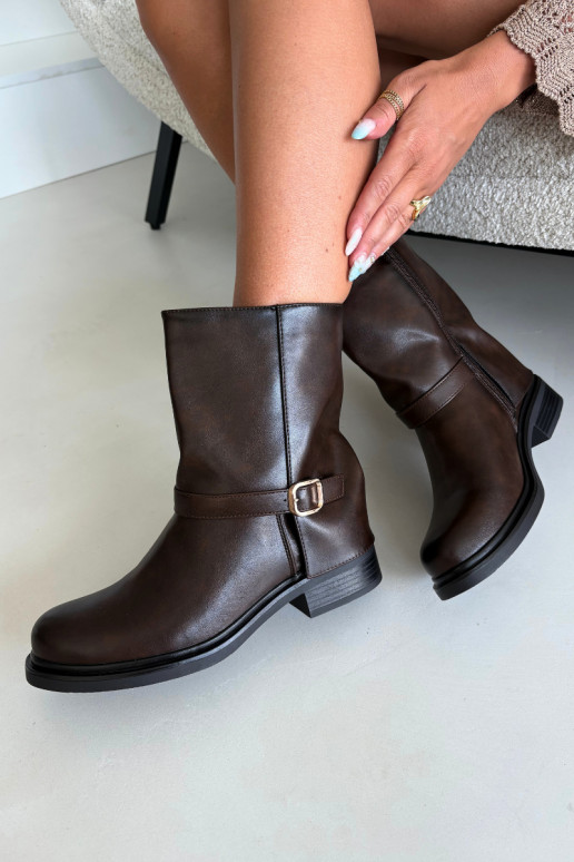 Geïsoleerde dames enkellaarsjes met gespen in chocolade kleur Corley
