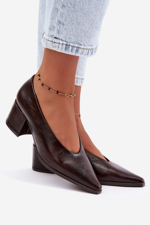 Schoenen met puntige neus en vierkante hakken van faux leather in donkerbruin kleur Lavisa