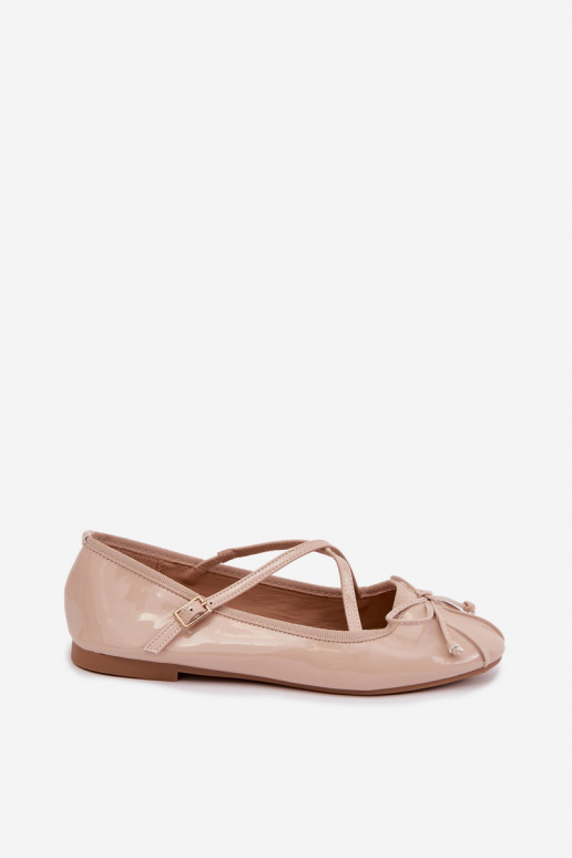 Beige gelakte ballerina's met lintjes Kokardką