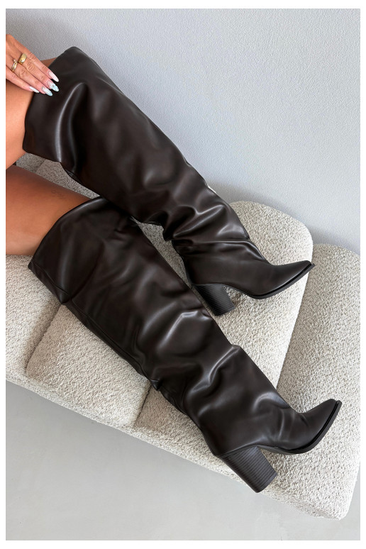 Dames lange laarzen met hak in instapmodel van chocolade faux leather Anica