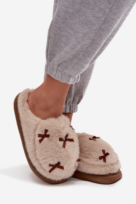 sandkleurige dames slippers met bont en strikjes Saviera