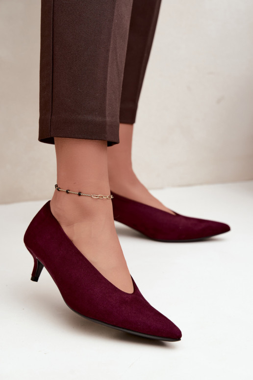 Bordeauxkleurige suède schoenen met Kitten Heel Nuretta
