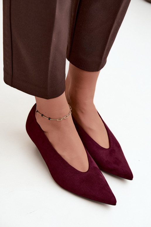 Bordeauxkleurige suède schoenen met Kitten Heel Nuretta