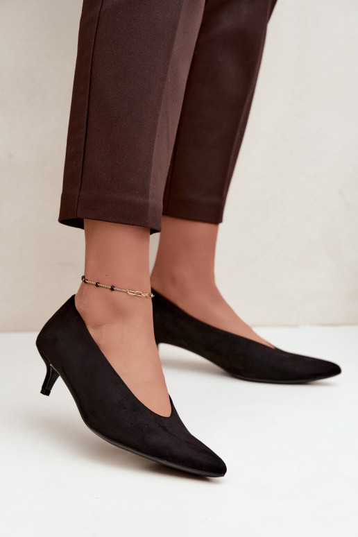 Zwarte suède schoenen met Kitten Heel Nuretta