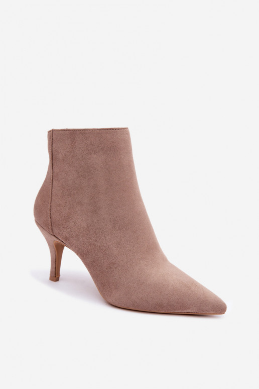 Khaki faux suede enkellaarsjes met spitse hakken Niretta