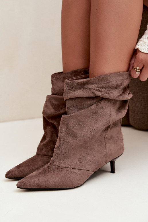 slouchy instap enkellaarsjes met hak in khaki kleur Farren