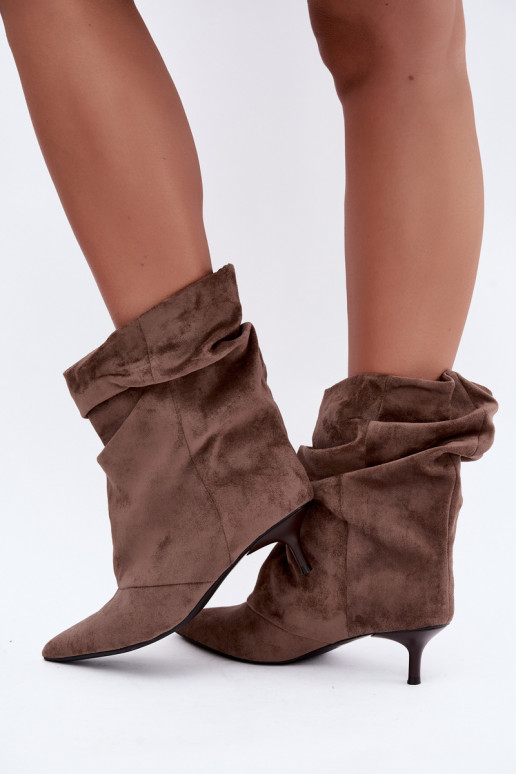 slouchy instap enkellaarsjes met hak in khaki kleur Farren