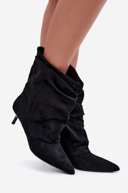slouchy instap enkellaarsjes met hak in zwarte kleur Farren