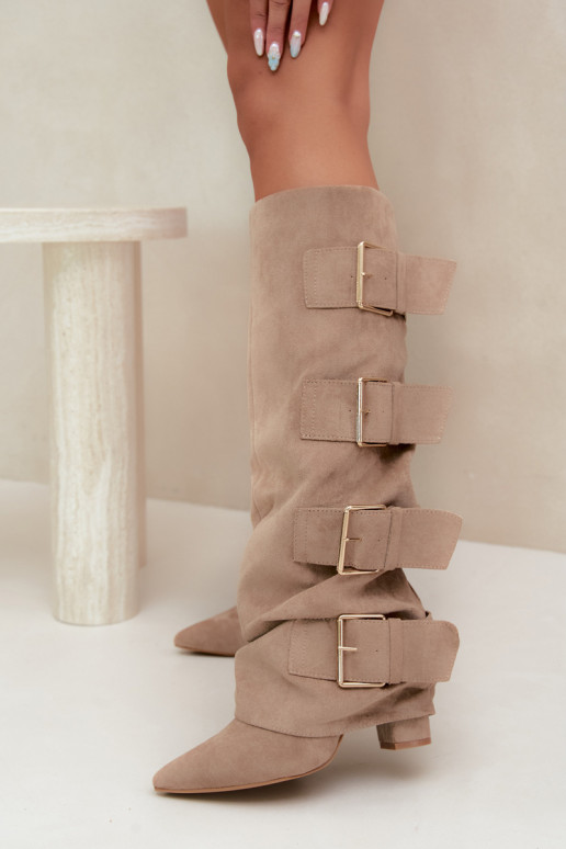 dames kniehoogte laarzen met een gestikte schacht in goudkleur met gespen van faux suede in khaki Isa