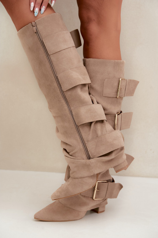 dames kniehoogte laarzen met een gestikte schacht in goudkleur met gespen van faux suede in khaki Isa