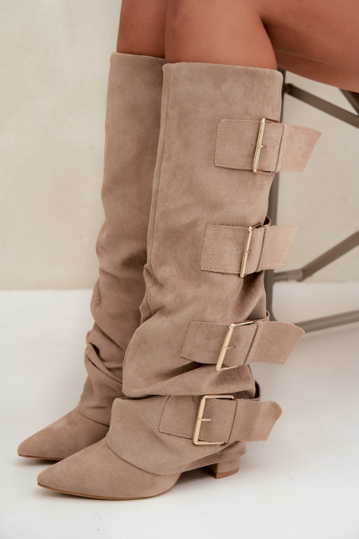 dames kniehoogte laarzen met een gestikte schacht in goudkleur met gespen van faux suede in khaki Isa