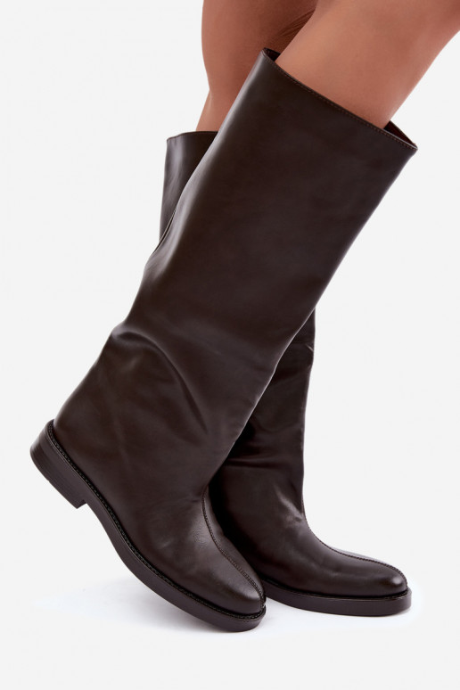 dames kniehoogte laarzen met brede hakken en decoratieve stiksels in chocolade Gresa