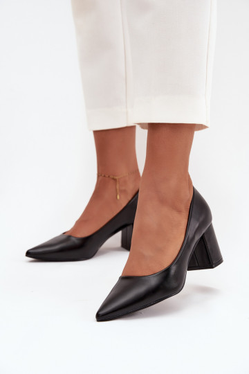 stilettohakken met puntige neuzen in zwart 2