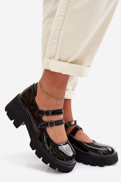 Zwarte dames schoenen met lak-effect, hakken en bandjes Kamira