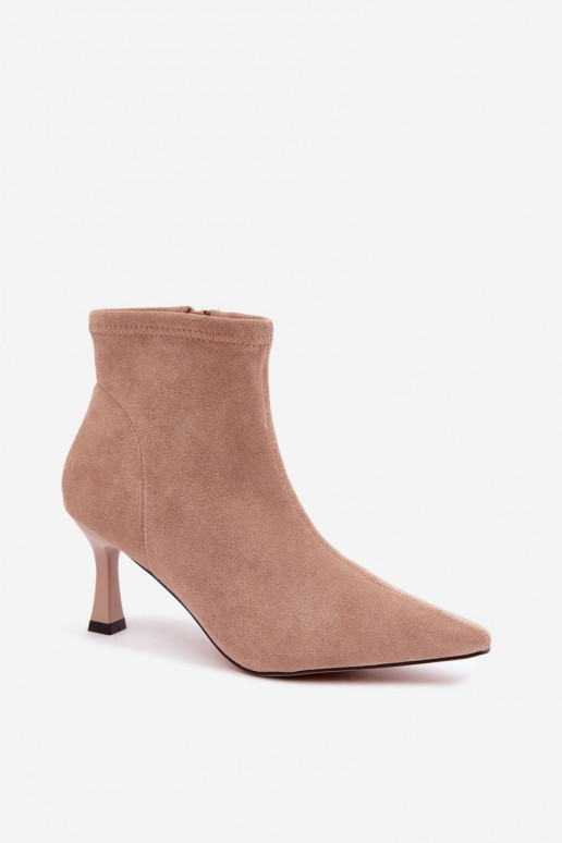 Dames enkellaarsjes op een slanke hak met stiksels in zandkleur Clancy