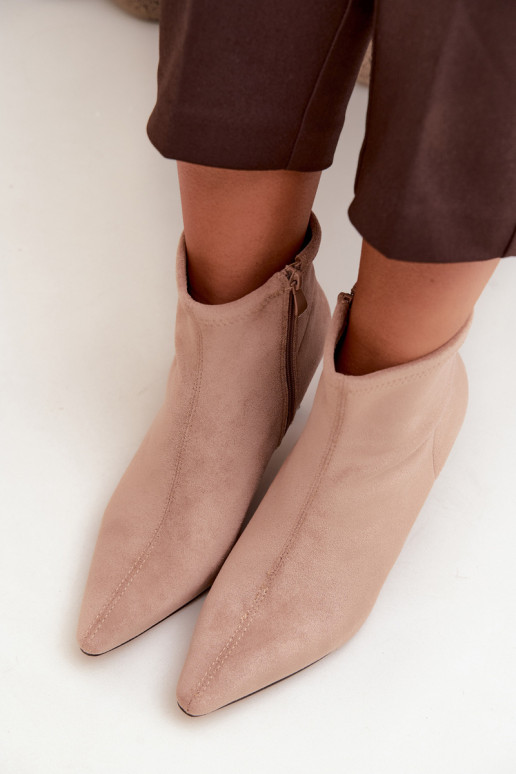 Dames enkellaarsjes op een slanke hak met stiksels in zandkleur Clancy