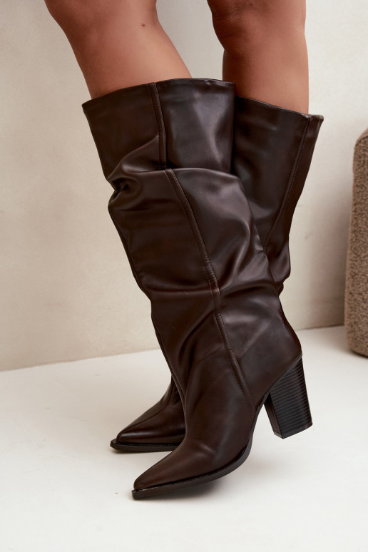 Chocolade kleurige enkellaarsjes met hakken en rimpels van faux leather Jensy