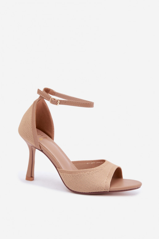 Sandalen met dunne hakken in zandkleur Galya
