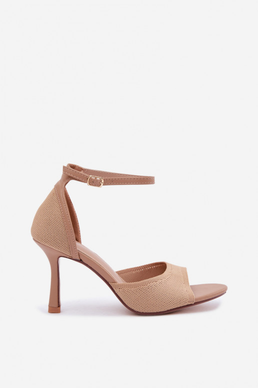Sandalen met dunne hakken in zandkleur Galya