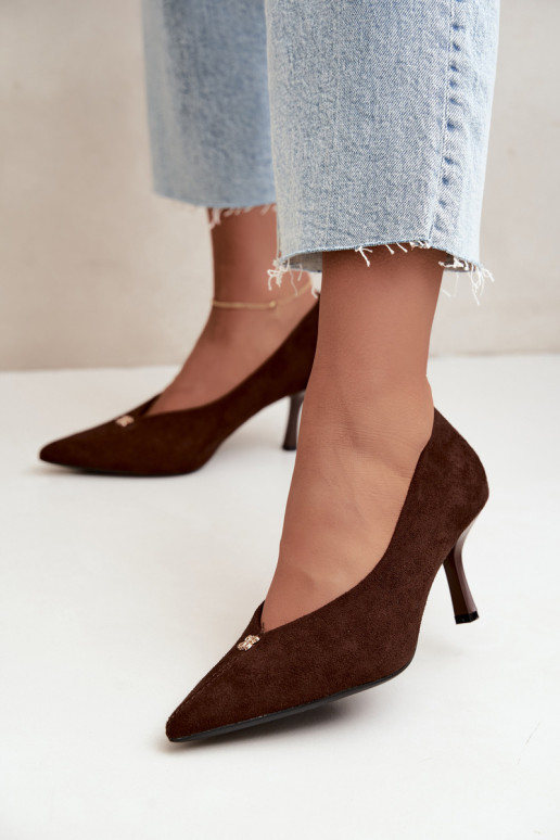 Chocolade sandalen van faux suede met gouden details Adessa