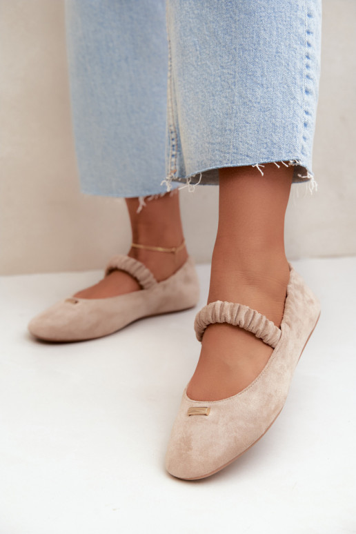 Sandalen met decoratieve details in zandkleur Brinelle