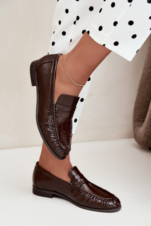 dames mocassins met ruches en reliëf in chocolade Dalmy