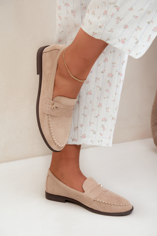 dames mocassins met decoratieve details in zandkleur Treya