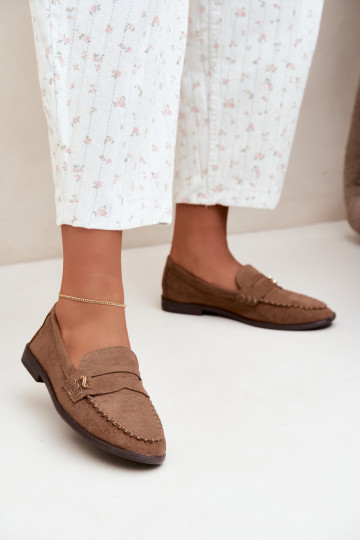 dames mocassins met decoratieve details in bruin Treya