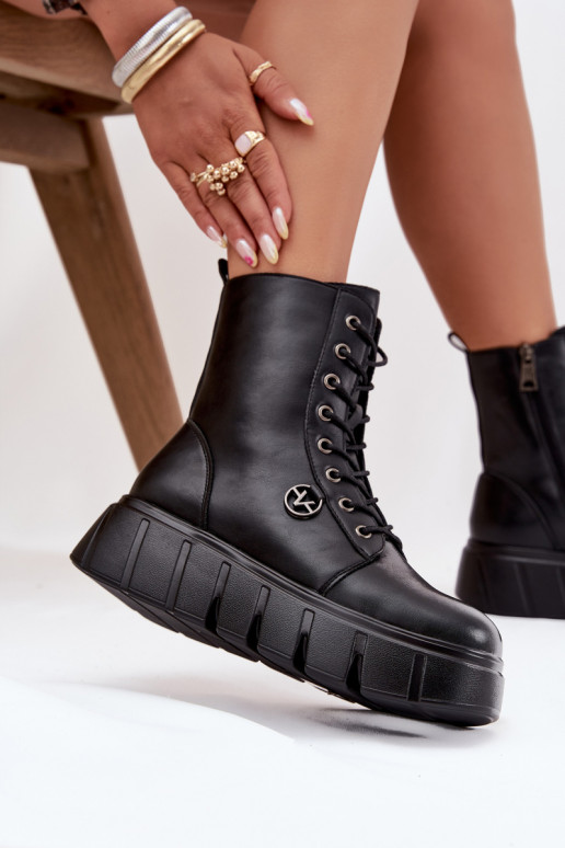 Geïsoleerde dames werkankleboots op platform Vinceza 58588 zwart