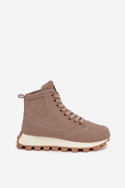 Geïsoleerde dames schoenen op platform Tai turirivira beige