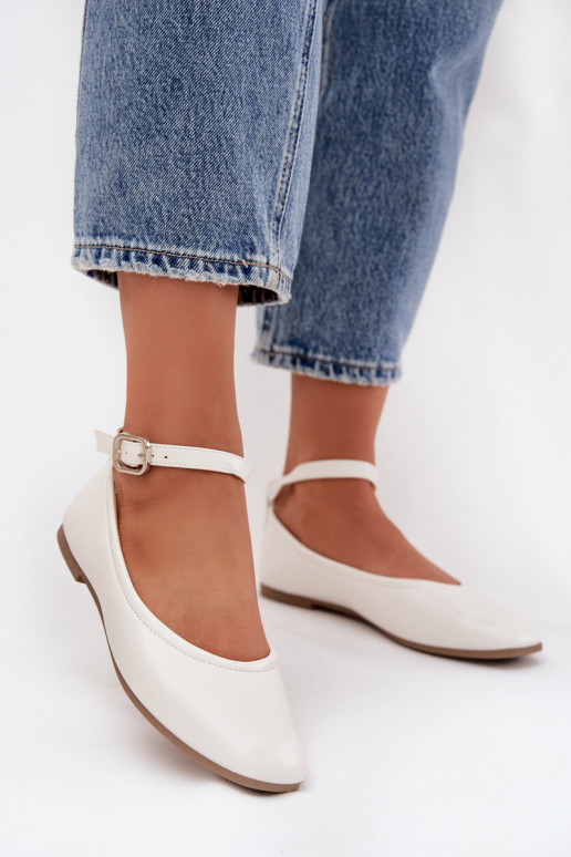 Witte ballerina's met bandjes en gespen Janelor