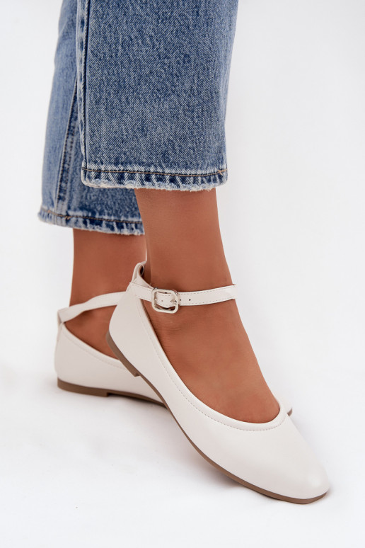 Witte ballerina's met bandjes en gespen Janelor