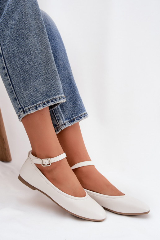 Witte ballerina's met bandjes en gespen Janelor