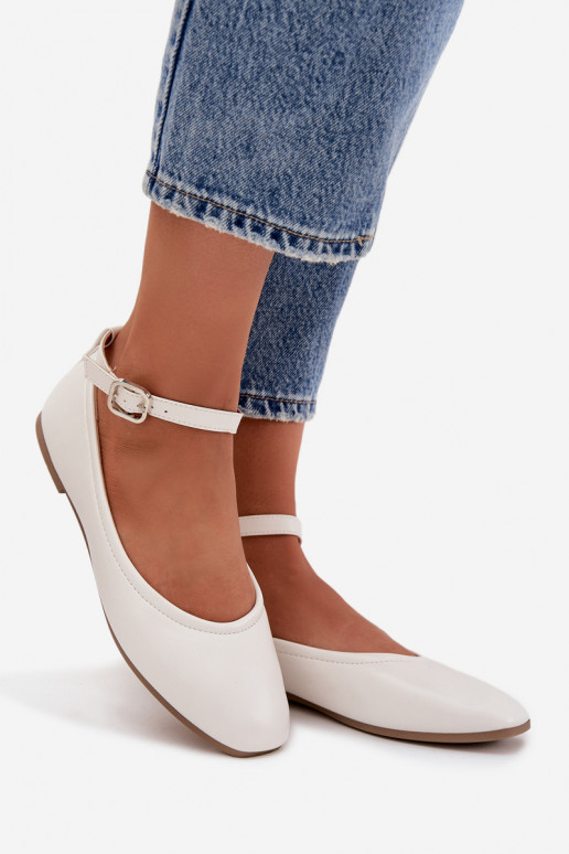 Witte ballerina's met bandjes en gespen Janelor